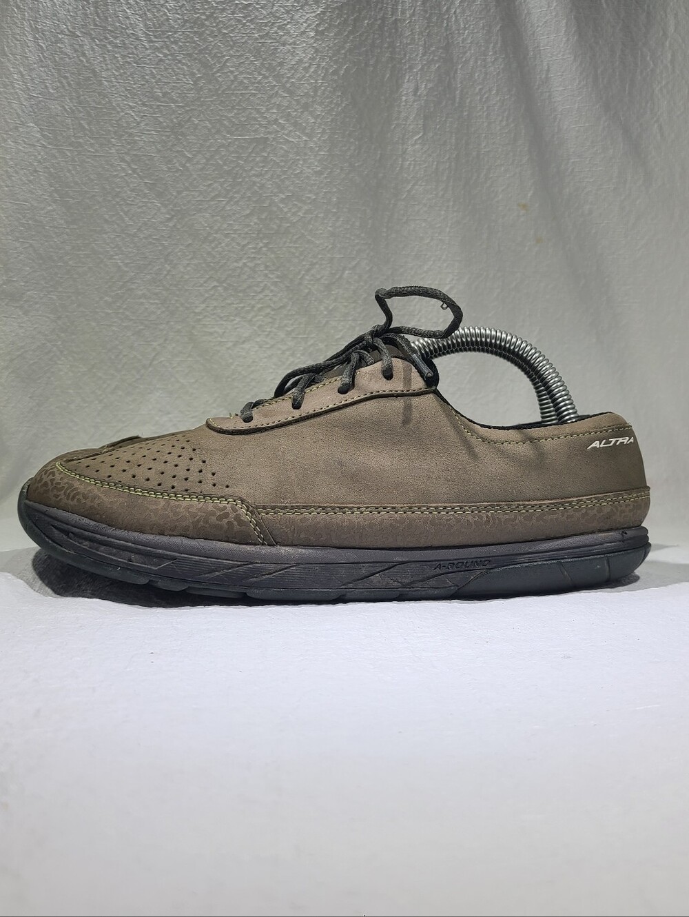Womens Altra Intuition Everyday Casual Shoes Size: 7.5 Color: Olive